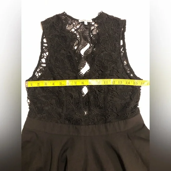 Charlotte Russe, black, L, lace bodice and skater style skirt - Picture 4 of 10